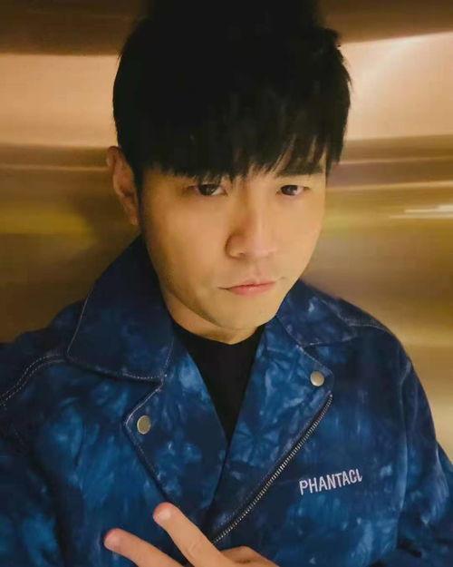 娱乐圈吃瓜周杰伦是谁啊,娱乐圈吃瓜界的焦点人物  第2张 娱乐圈吃瓜周杰伦是谁啊,娱乐圈吃瓜界的焦点人物  第2张