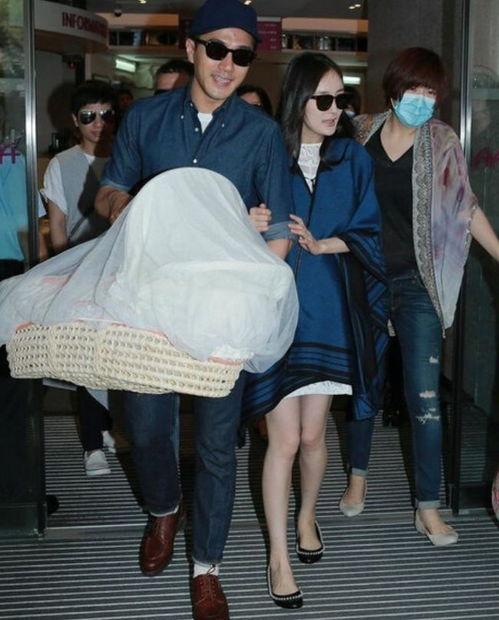 七月三号娱乐圈吃瓜事件,揭秘明星背后惊人真相  第2张 七月三号娱乐圈吃瓜事件,揭秘明星背后惊人真相  第2张