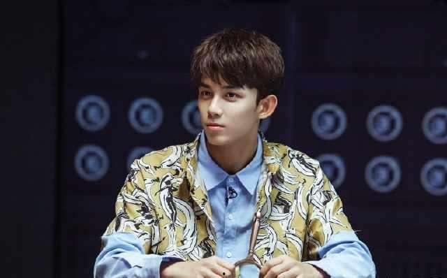 吃瓜娱乐圈吴磊是谁的孩子,娱乐圈新星,揭秘其神秘身世之谜  第2张 吃瓜娱乐圈吴磊是谁的孩子,娱乐圈新星,揭秘其神秘身世之谜  第2张