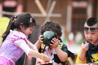 娱乐吃瓜的照片,明星幕后吃瓜瞬间大曝光  第3张 娱乐吃瓜的照片,明星幕后吃瓜瞬间大曝光  第3张