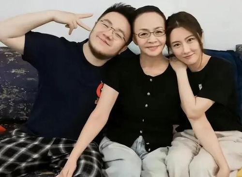 娱乐吃瓜的绯闻,明星们的情感纠葛与幕后真相