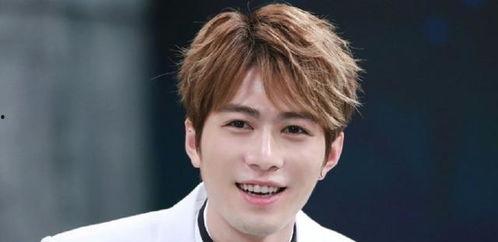 娱乐吃瓜男明星,揭秘吃瓜男明星背后的故事  第2张 娱乐吃瓜男明星,揭秘吃瓜男明星背后的故事  第2张