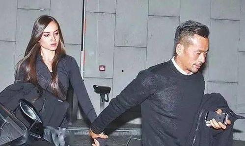 娱乐大亨吃瓜,吃瓜背后的权力游戏  第2张 娱乐大亨吃瓜,吃瓜背后的权力游戏  第2张