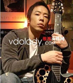 娱乐吃瓜酱黄贯中,娱乐吃瓜酱中的音乐传奇  第2张 娱乐吃瓜酱黄贯中,娱乐吃瓜酱中的音乐传奇  第2张