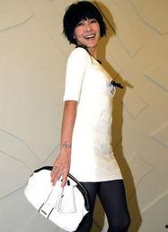 娱乐吃瓜酱穿衣,潮流与个性的完美融合  第2张 娱乐吃瓜酱穿衣,潮流与个性的完美融合  第2张