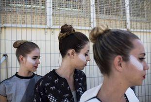 娱乐吃瓜酱监狱,揭秘娱乐圈背后的惊人真相  第2张 娱乐吃瓜酱监狱,揭秘娱乐圈背后的惊人真相  第2张