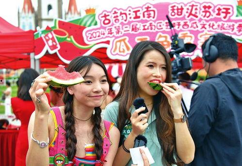 娱乐吃瓜者,揭秘明星幕后故事,吃瓜群众狂欢时刻 第1张 娱乐吃瓜者,揭秘明星幕后故事,吃瓜群众狂欢时刻 第1张