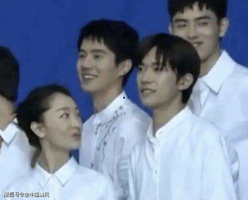 吃瓜娱乐cp,揭秘明星甜蜜CP背后的甜蜜故事 第1张 吃瓜娱乐cp,揭秘明星甜蜜CP背后的甜蜜故事 第1张