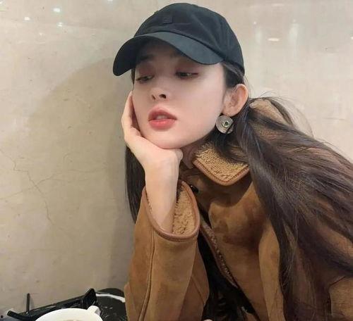 娱乐八卦吃瓜正在直播怎么办,吃瓜群众狂欢不已! 第2张 娱乐八卦吃瓜正在直播怎么办,吃瓜群众狂欢不已! 第2张