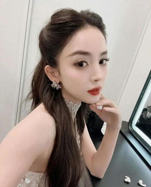 娱乐八卦吃瓜正在直播怎么办,吃瓜群众狂欢不已! 第3张 娱乐八卦吃瓜正在直播怎么办,吃瓜群众狂欢不已! 第3张