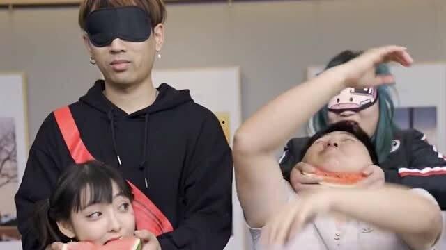 娱乐吃瓜老婆照片,吃瓜老婆照片背后的故事  第3张