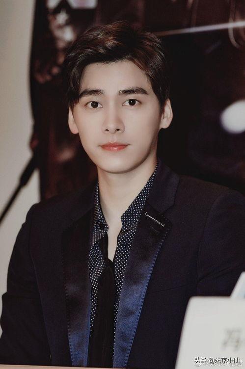 娱乐吃瓜718李小璐,娱乐吃瓜718事件深度解析  第2张