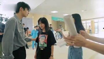 吃瓜娱乐小崽,网络热词背后的文化现象与商业价值