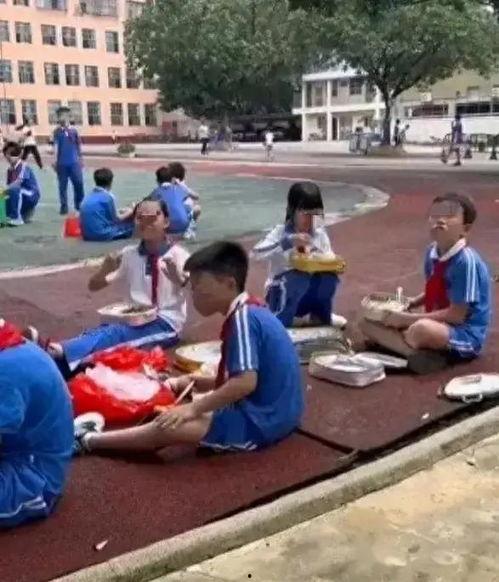 娱乐吃瓜酱操场,揭秘操场背后的那些事儿 第3张 娱乐吃瓜酱操场,揭秘操场背后的那些事儿 第3张