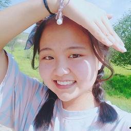 娱乐吃瓜头像女,女生们的个性选择与社交新风尚 第3张 娱乐吃瓜头像女,女生们的个性选择与社交新风尚 第3张