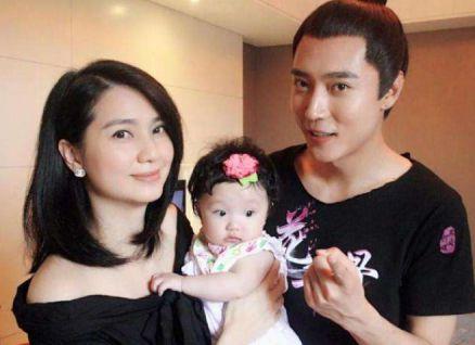 娱乐吃瓜老公,揭秘明星夫妻背后的秘密与争议 第3张 娱乐吃瓜老公,揭秘明星夫妻背后的秘密与争议 第3张