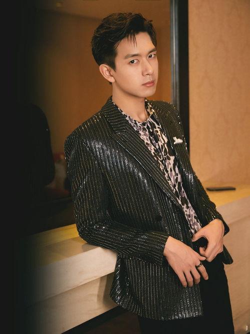娱乐吃瓜男星走红,吃瓜男星如何一夜走红 第2张 娱乐吃瓜男星走红,吃瓜男星如何一夜走红 第2张