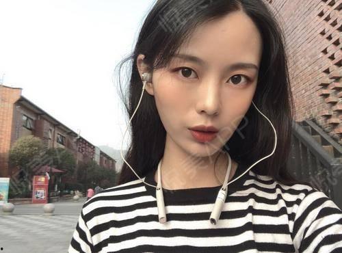 雪梨吃瓜娱乐说,揭秘娱乐圈幕后故事 第2张 雪梨吃瓜娱乐说,揭秘娱乐圈幕后故事 第2张