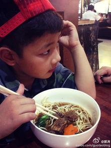 娱乐吃瓜酱石头,石头背后的故事与魅力揭秘 第2张 娱乐吃瓜酱石头,石头背后的故事与魅力揭秘 第2张