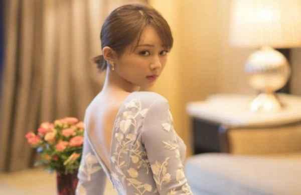杨紫吃瓜娱乐圈八卦是真的吗,真相揭秘还是捕风捉影? 第2张 杨紫吃瓜娱乐圈八卦是真的吗,真相揭秘还是捕风捉影? 第2张