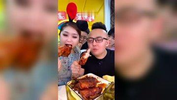 娱乐吃瓜酱旅游,揭秘各国美食与趣事 第2张 娱乐吃瓜酱旅游,揭秘各国美食与趣事 第2张