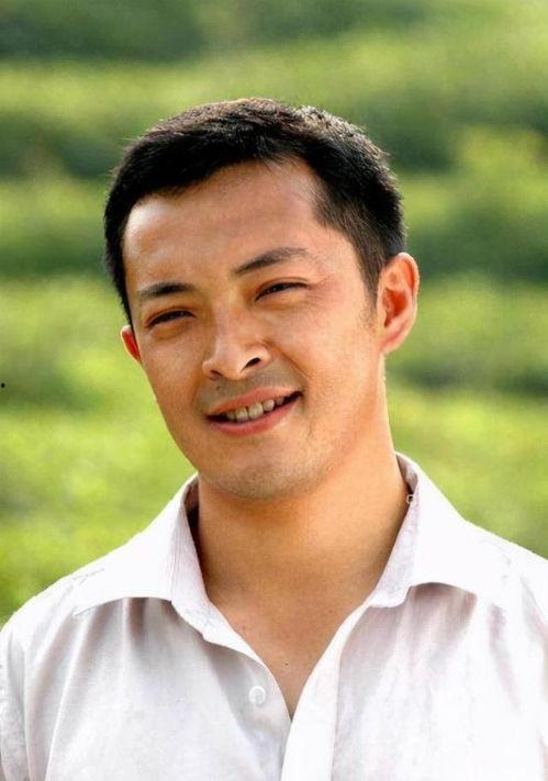 娱乐吃瓜男演员,揭秘吃瓜男演员背后的故事 第2张 娱乐吃瓜男演员,揭秘吃瓜男演员背后的故事 第2张