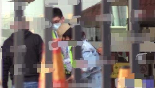 娱乐吃瓜小三,揭秘“吃瓜群众”眼中的小三传奇 第2张 娱乐吃瓜小三,揭秘“吃瓜群众”眼中的小三传奇 第2张