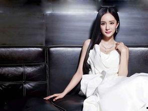 吃瓜八卦娱乐圈杨幂是谁,娱乐圈的瓜田女王,揭秘她的星途传奇 第2张 吃瓜八卦娱乐圈杨幂是谁,娱乐圈的瓜田女王,揭秘她的星途传奇 第2张